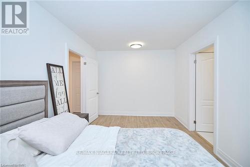 3105 Bethune Avenue, Fort Erie (335 - Ridgeway), ON - Indoor Photo Showing Bedroom