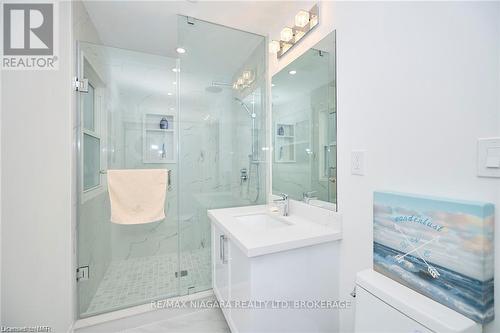 3105 Bethune Avenue, Fort Erie (335 - Ridgeway), ON - Indoor Photo Showing Bathroom