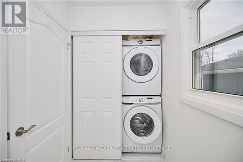 3105 Bethune Avenue, Fort Erie (335 - Ridgeway), ON - Indoor Photo Showing Laundry Room