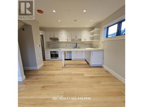 3Xxx Manitoba, Vancouver, BC - Indoor Photo Showing Kitchen