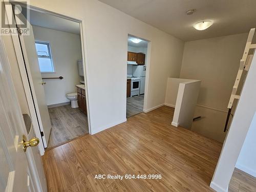 3Fl 4Xx E Columbia, New Westminster, BC - Indoor Photo Showing Other Room