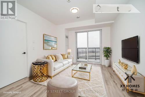 1305 - 345 Wheat Boom Drive, Oakville, ON - Indoor Photo Showing Living Room