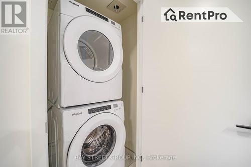 1305 - 345 Wheat Boom Drive, Oakville, ON - Indoor Photo Showing Laundry Room