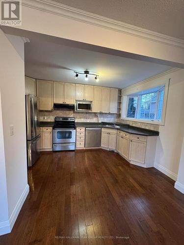 1 Davidson Road, Aurora, ON - Indoor Photo Showing Kitchen With Stainless Steel Kitchen