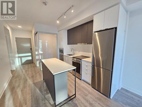 2408 - 30 Upper Mall Way, Vaughan, ON - Indoor Photo Showing Kitchen With Stainless Steel Kitchen With Upgraded Kitchen