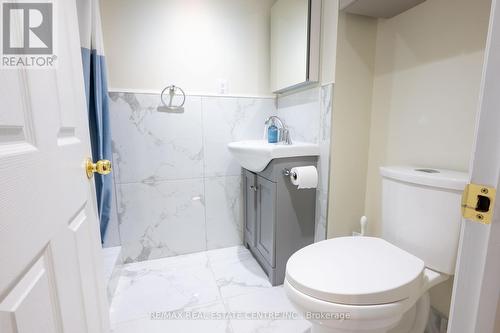 3759 Milkwood Crescent, Mississauga, ON - Indoor Photo Showing Bathroom