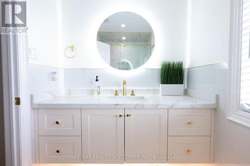 3759 Milkwood Crescent, Mississauga, ON - Indoor Photo Showing Bathroom