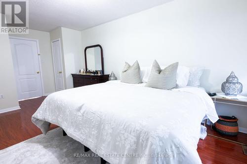 3759 Milkwood Crescent, Mississauga, ON - Indoor Photo Showing Bedroom