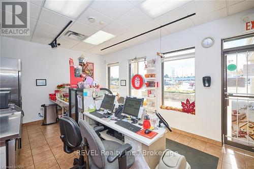 27 - 111 Fourth Ave Avenue, St. Catharines (459 - Ridley), ON 