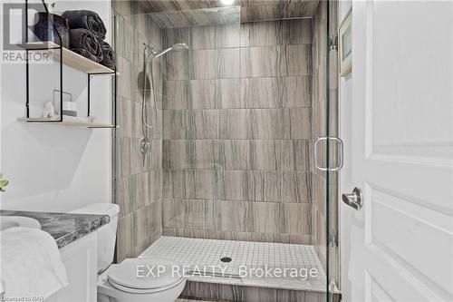 5060 Serena Drive Drive, Lincoln (982 - Beamsville), ON - Indoor Photo Showing Bathroom