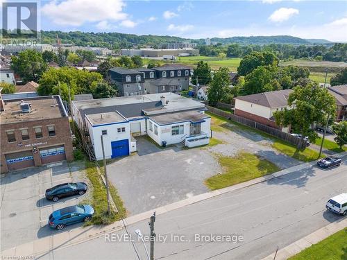 12 Walnut Street, St. Catharines (456 - Oakdale), ON 