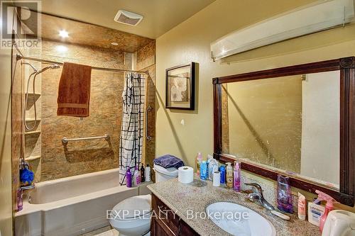 346 Trudeau Drive, Sarnia, ON - Indoor Photo Showing Bathroom