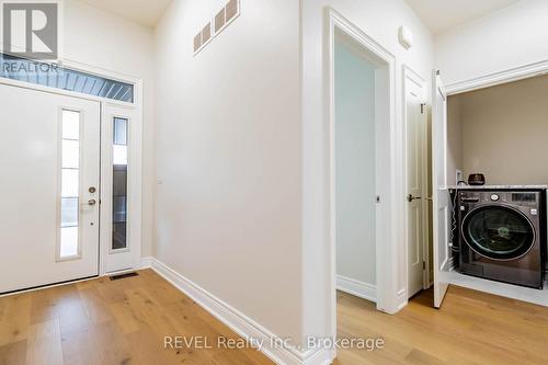 16 - 154 Port Robinson Road, Pelham, ON - Indoor Photo Showing Laundry Room