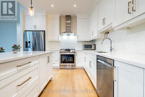 16 - 154 Port Robinson Road, Pelham, ON - Indoor Photo Showing Kitchen With Upgraded Kitchen