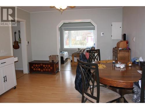 312 7Th Avenue, Nakusp, BC - Indoor Photo Showing Dining Room