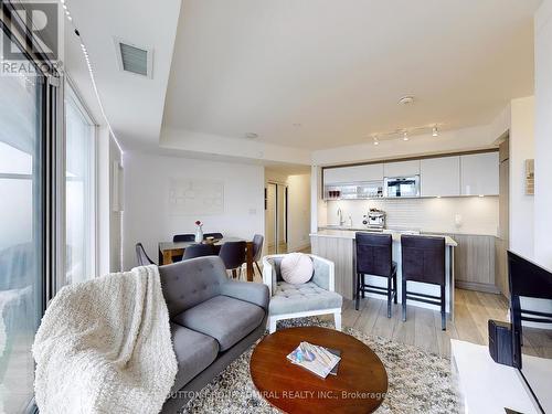 3101 - 159 Wellesley Street E, Toronto, ON - Indoor Photo Showing Living Room