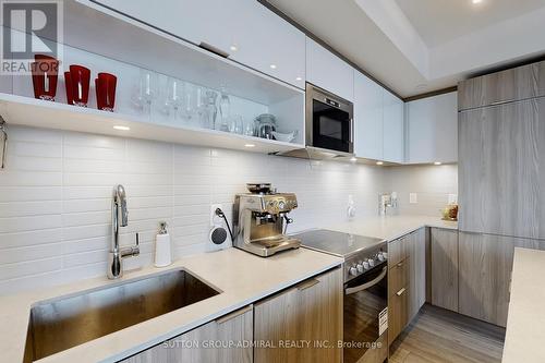 3101 - 159 Wellesley Street E, Toronto, ON - Indoor Photo Showing Kitchen With Upgraded Kitchen