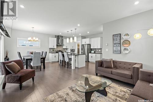 519 Secord Manor, Saskatoon, SK - Indoor Photo Showing Living Room