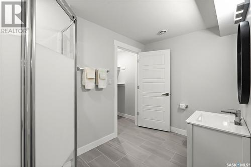 519 Secord Manor, Saskatoon, SK - Indoor Photo Showing Bathroom