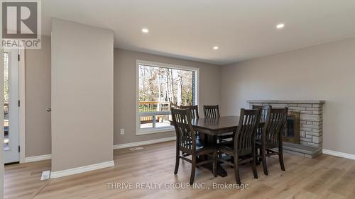 171 Estella Court, London, ON - Indoor Photo Showing Dining Room