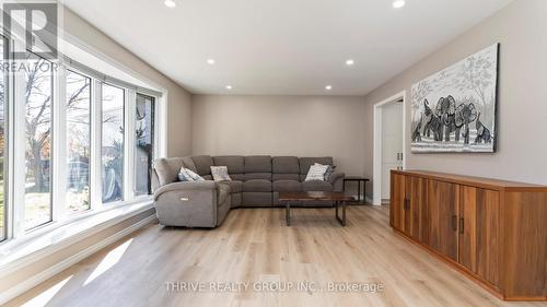 171 Estella Court, London, ON - Indoor Photo Showing Other Room