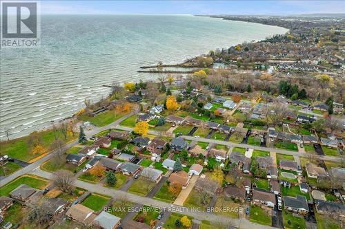 33 Old Orchard Avenue, Grimsby (540 - Grimsby Beach), ON - Outdoor With Body Of Water With View