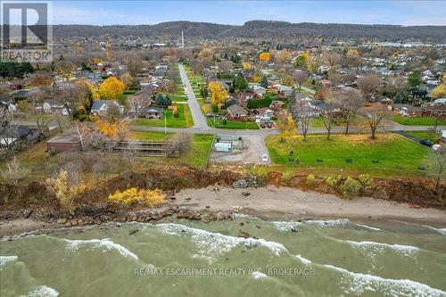 33 Old Orchard Avenue, Grimsby (540 - Grimsby Beach), ON - Outdoor With View