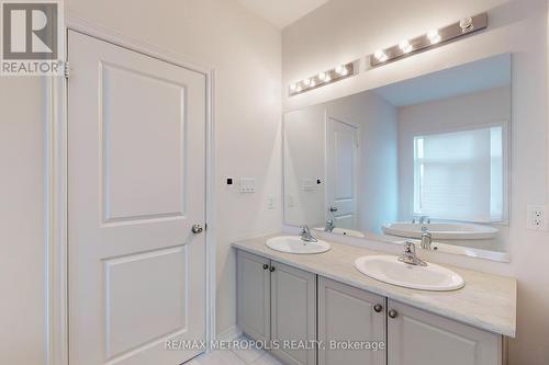 1286 Aquarius Trail, Pickering, ON - Indoor Photo Showing Bathroom