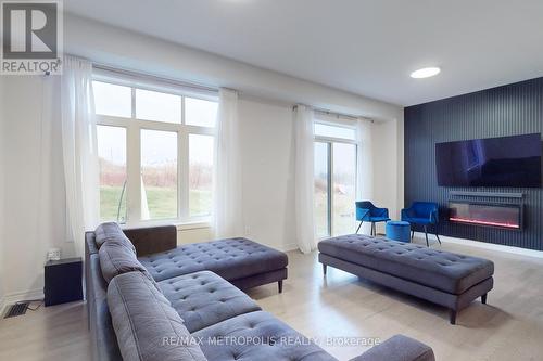 1286 Aquarius Trail, Pickering, ON - Indoor Photo Showing Living Room With Fireplace