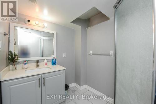 11 Cairnburg Drive, Brampton, ON - Indoor Photo Showing Bathroom