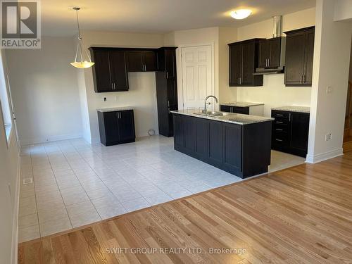 Upper - 27 Keyworth Crescent, Brampton, ON - Indoor Photo Showing Kitchen