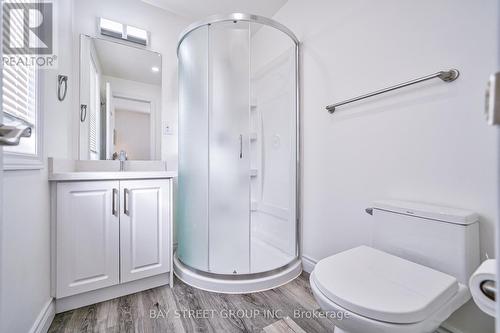 5241 Kitchener Street, Niagara Falls, ON - Indoor Photo Showing Bathroom