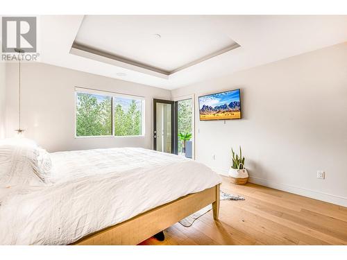 900 Stockley Street, Kelowna, BC - Indoor Photo Showing Bedroom