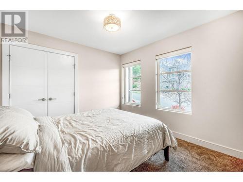 900 Stockley Street, Kelowna, BC - Indoor Photo Showing Bedroom