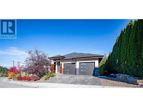 900 Stockley Street, Kelowna, BC - Outdoor