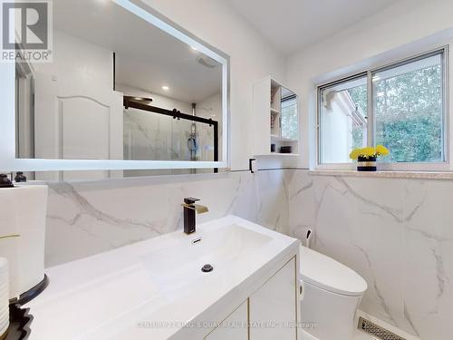 22 Overton Crescent, Toronto, ON - Indoor Photo Showing Bathroom