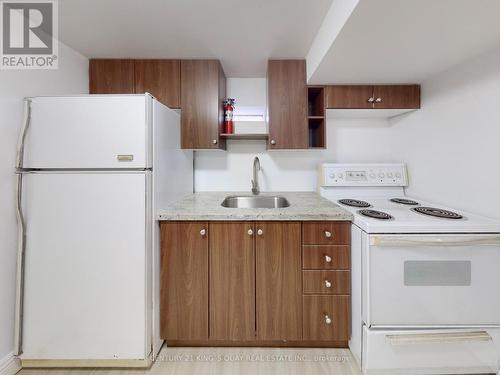 22 Overton Crescent, Toronto, ON - Indoor Photo Showing Kitchen