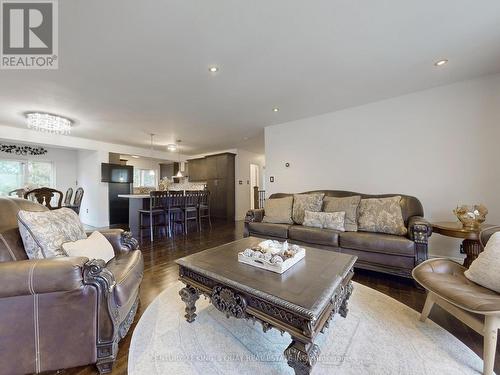 22 Overton Crescent, Toronto, ON - Indoor Photo Showing Living Room