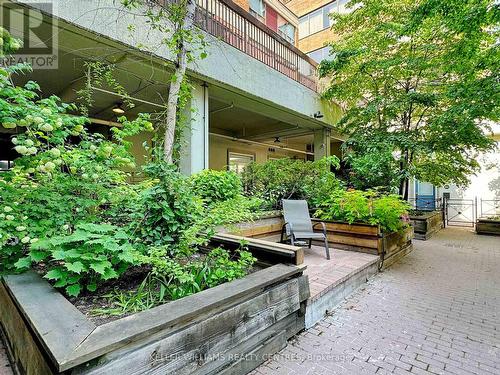 123 - 71 Mccaul Street, Toronto, ON - Outdoor