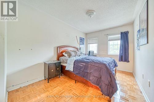 107 Venice Gate Drive, Vaughan, ON - Indoor Photo Showing Bedroom