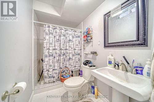 107 Venice Gate Drive, Vaughan, ON - Indoor Photo Showing Bathroom