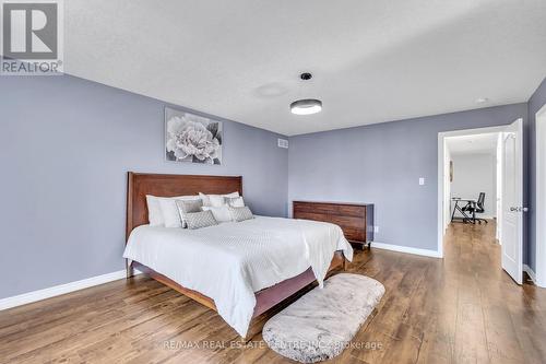 48 Isaiah Drive, Kitchener, ON - Indoor Photo Showing Bedroom