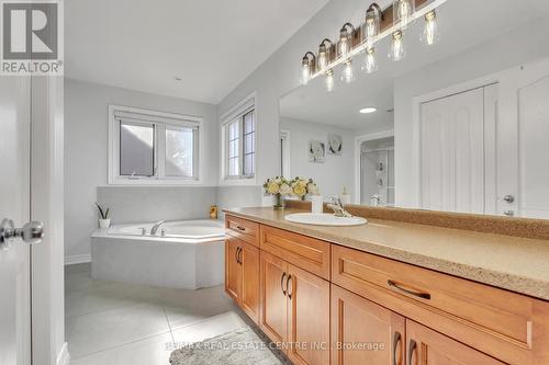 48 Isaiah Drive, Kitchener, ON - Indoor Photo Showing Bathroom