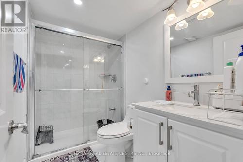 48 Isaiah Drive, Kitchener, ON - Indoor Photo Showing Bathroom