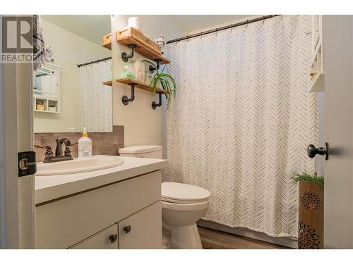 709 Hermia Crescent, Trail, BC - Indoor Photo Showing Bathroom