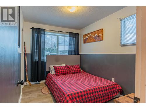 709 Hermia Crescent, Trail, BC - Indoor Photo Showing Bedroom