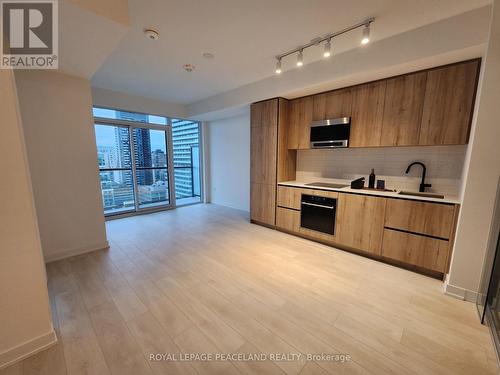 2013 - 127 Broadway Avenue, Toronto, ON - Indoor Photo Showing Kitchen