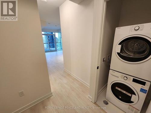 2013 - 127 Broadway Avenue, Toronto, ON - Indoor Photo Showing Laundry Room