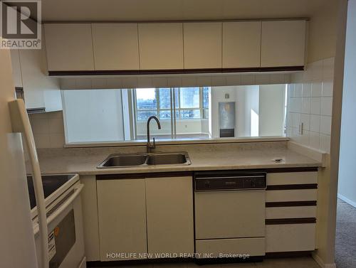 1512 - 225 Bamburgh Circle, Toronto, ON - Indoor Photo Showing Kitchen With Double Sink