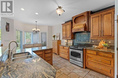 132 Country Carriage Way, Ottawa, ON - Indoor Photo Showing Kitchen With Double Sink